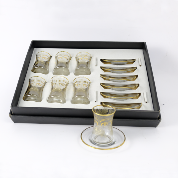 Set of 6 pieces of glass tea cups and saucer with a golden pattern art - Image 3