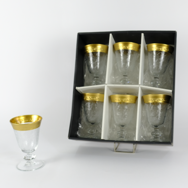 Set of 6 pieces of glass cup with bold golden pattern frame line with a base. - Image 2
