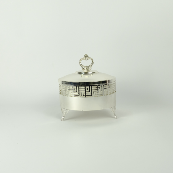 Classic porcelain serving Dish with leg stand - Image 4